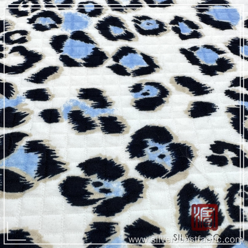 Leopard Pattern Polyester Spandex Quilt Jacquard Knit Fabric